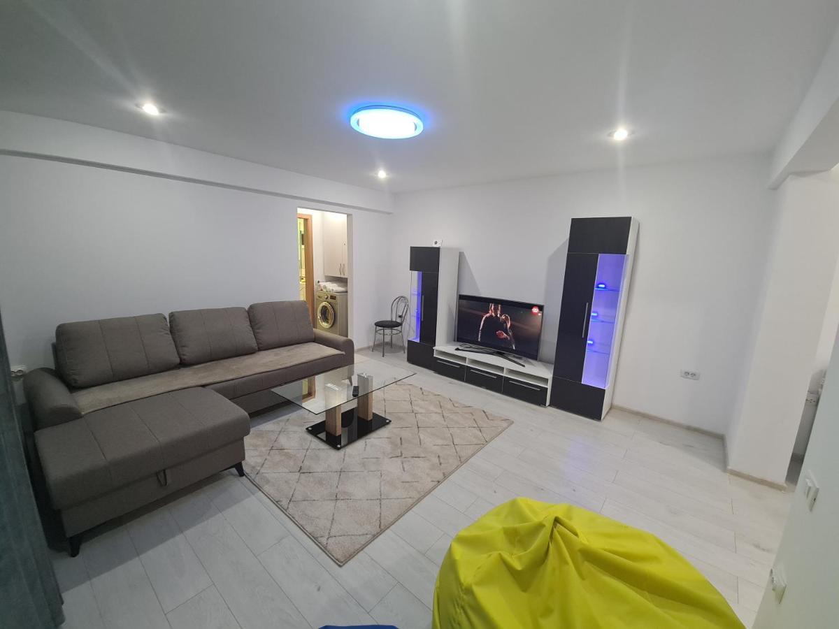 Apartament Ultra Central 3 Apartment Hunedoara Exterior photo